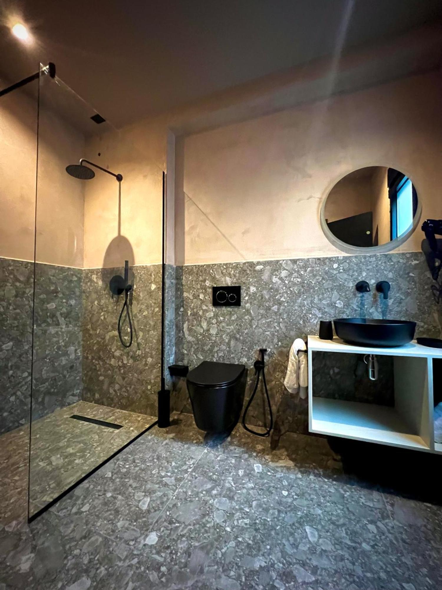 Rex Hotel Boutique Tirana Exterior photo